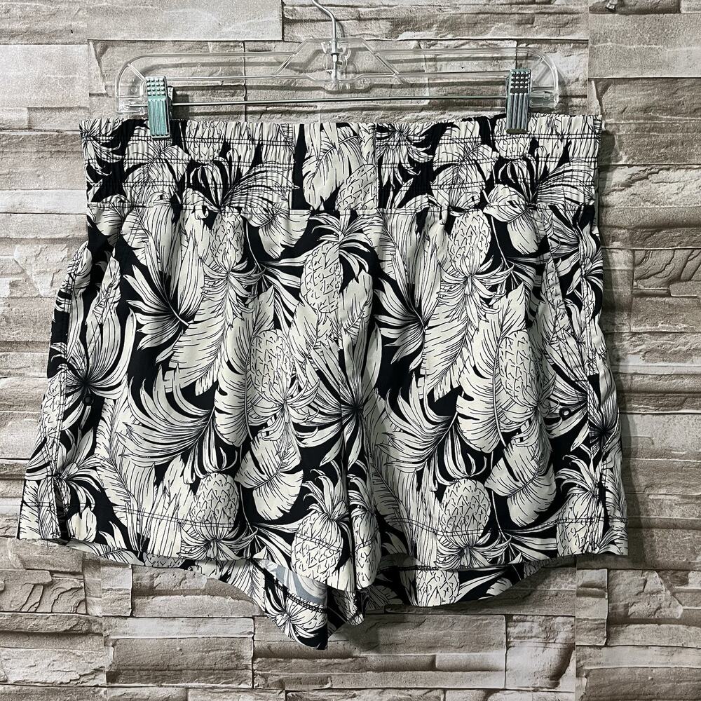 Old Navy Ladies Lightweight Pineapple Novelty Tropical Print pull on Shorts L